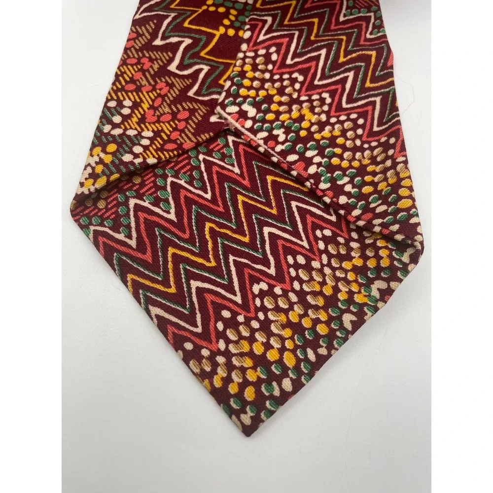 Vintage Burgundy Geometric Zigzag Pointillist Wide Necktie Retro 70s Style